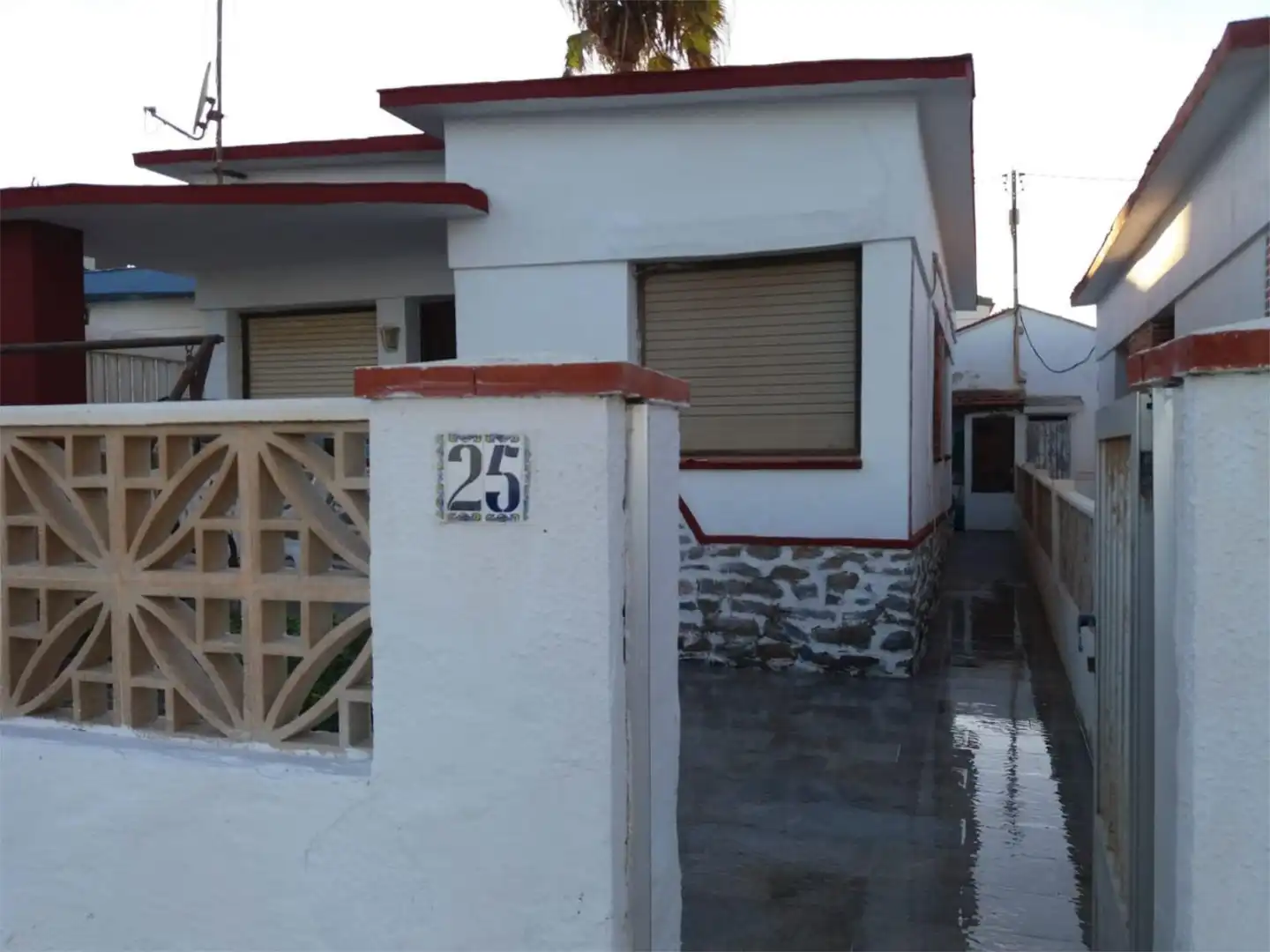 Casa o chalet en venta en Paseo Marítimo Mojón, 25, El Mojón Vista exterior de Casa o chalet en venta en Pilar de la Horadada con Aire acondicionado, Jardín privado y Terraza