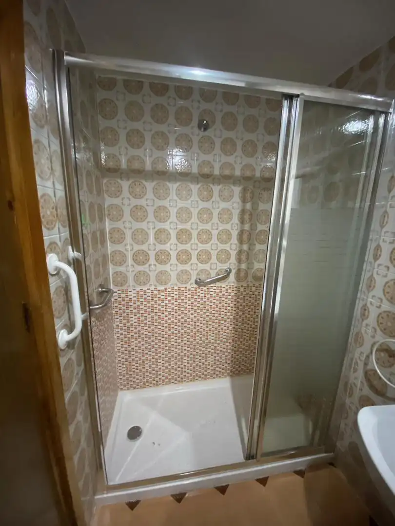 Flat for rent in Calle Pintor Hermenegildo Lanz, 5, Barrio de Zaidín Bathroom of Flat for rent in Granada