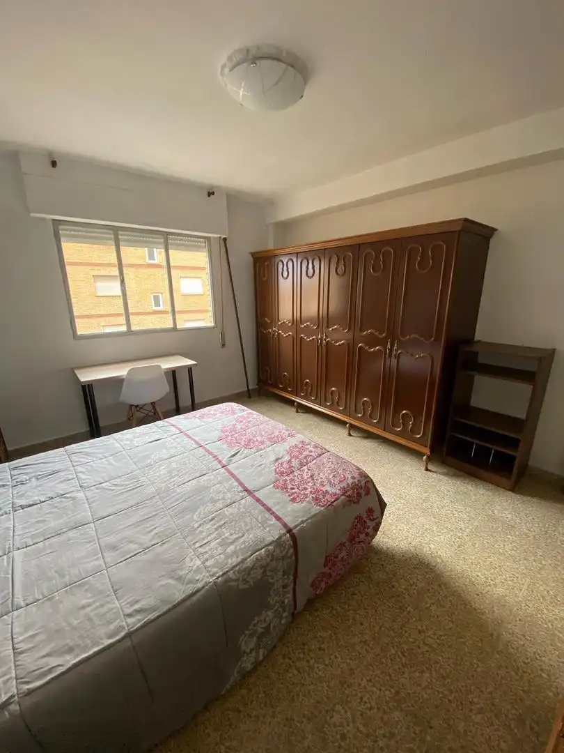 Flat for rent in Calle Pintor Hermenegildo Lanz, 5, Barrio de Zaidín Bedroom of Flat for rent in Granada