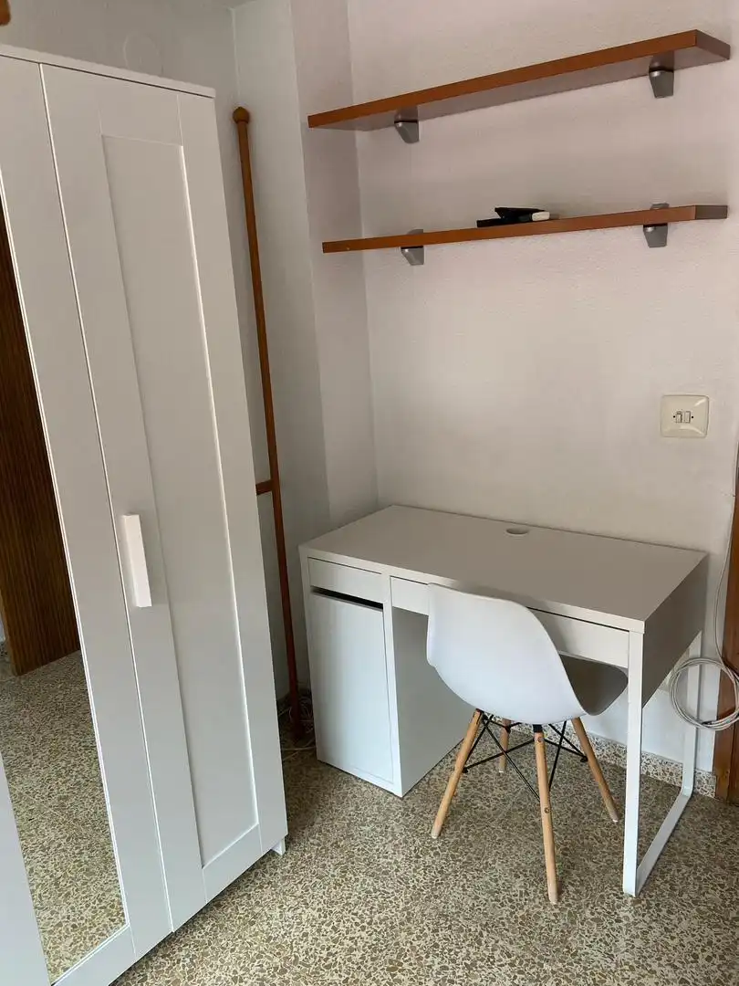 Flat for rent in Calle Pintor Hermenegildo Lanz, 5, Barrio de Zaidín Bedroom of Flat for rent in Granada
