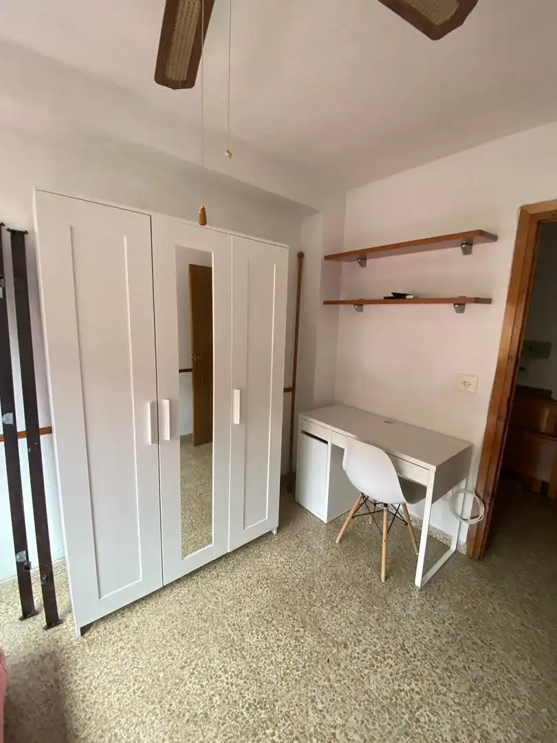 Flat for rent in Calle Pintor Hermenegildo Lanz, 5, Barrio de Zaidín Bedroom of Flat for rent in Granada