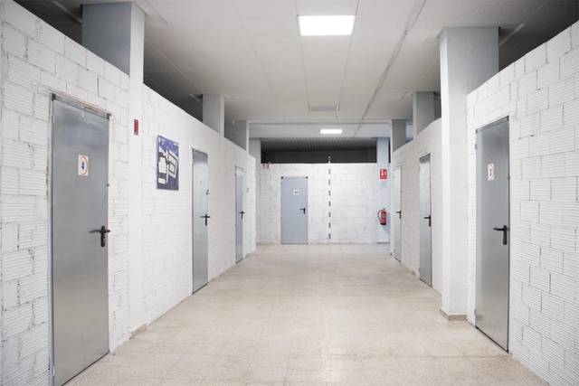 Trastero en Alquiler en Carrer de la Mare de Déu dels Àngels, 25 en La Constitución - Canaleta