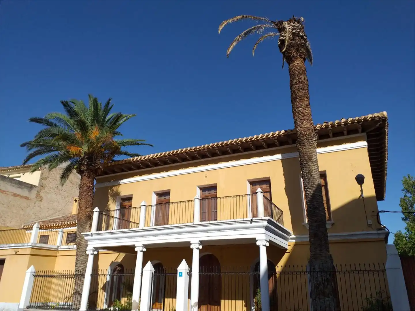 Casa adosada en venta en Paseo el Pilar, 7, Férez Vista exterior de Casa adosada en venta en Férez con Calefacción, Jardín privado y Terraza