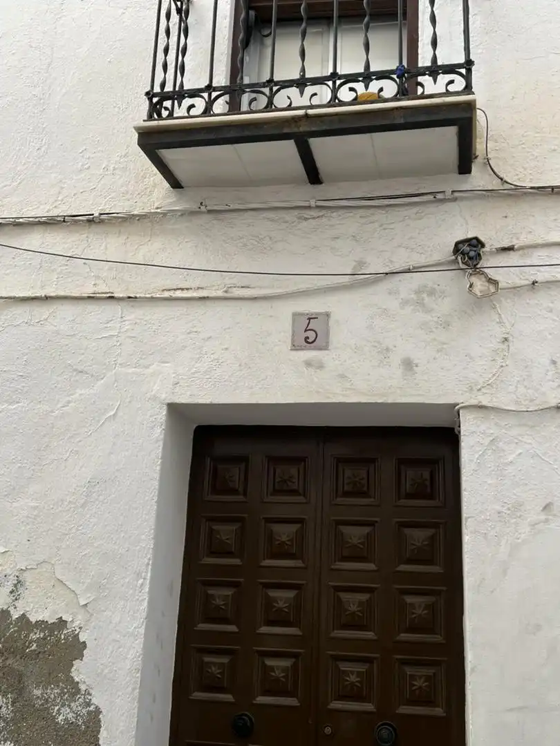 Casa adosada en venta en Avenida Avenida de Juan XXIII, 28d, Casarabonela Vista exterior de Casa adosada en venta en Casarabonela con Balcón