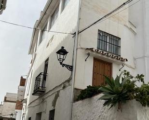 Vista exterior de Casa adosada en venda en Casarabonela amb Balcó