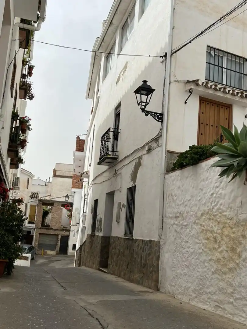 Casa adosada en venta en Avenida Avenida de Juan XXIII, 28d, Casarabonela Vista exterior de Casa adosada en venta en Casarabonela con Balcón