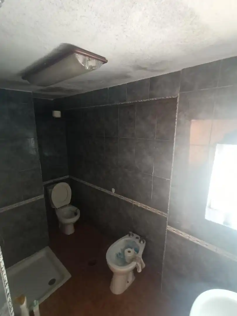 Casa adosada en venta en Avenida Avenida de Juan XXIII, 28d, Casarabonela Baño de Casa adosada en venta en Casarabonela con Balcón