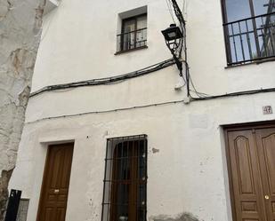 Vista exterior de Casa adosada en venda en Casarabonela amb Terrassa i Balcó