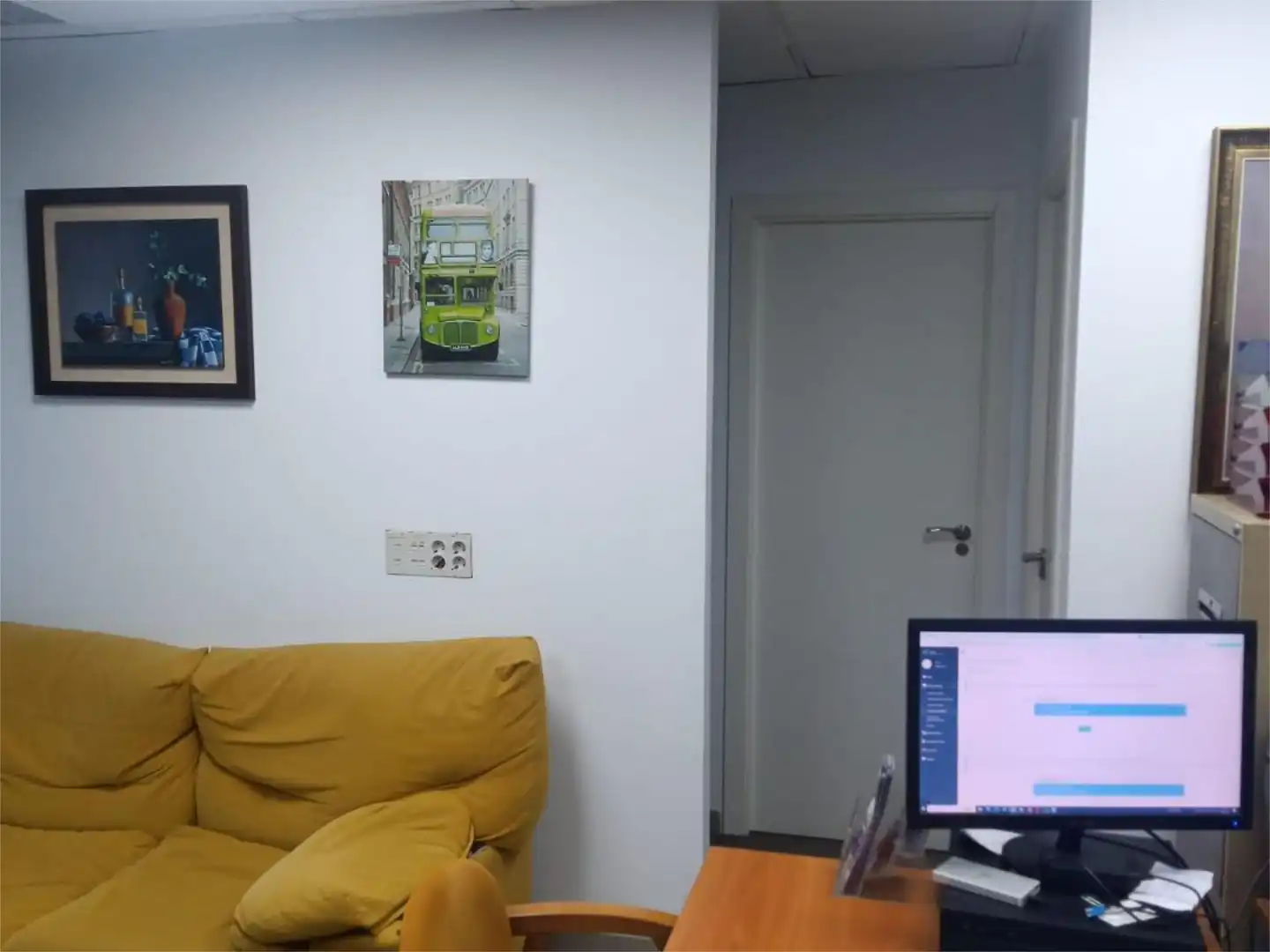 Oficina de lloguer en Xirivella
