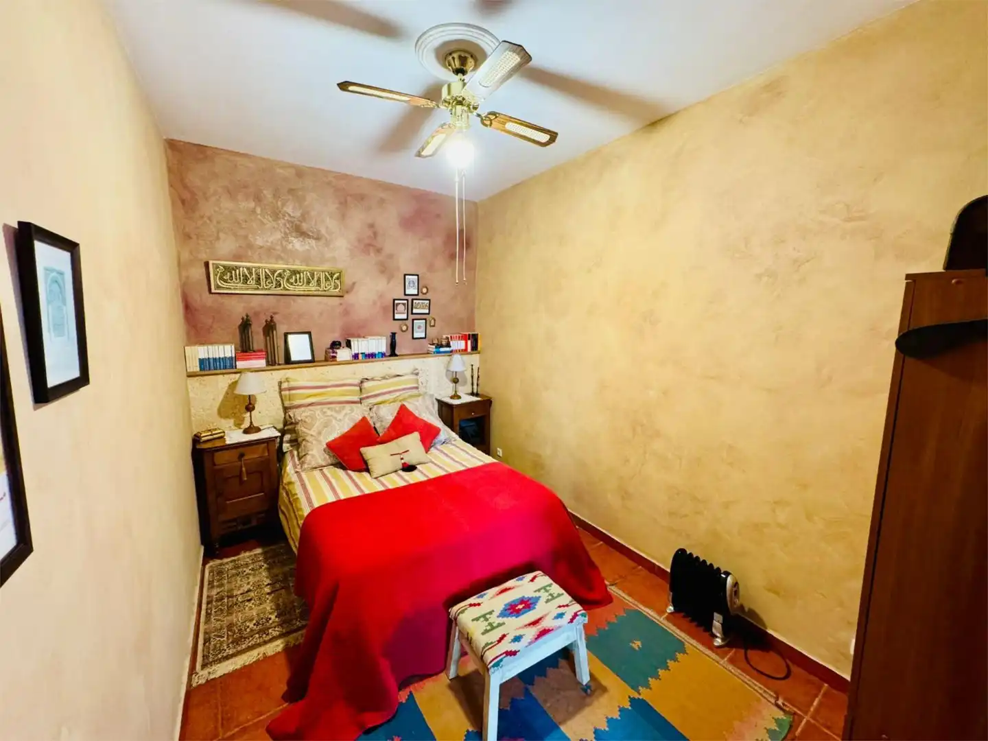 Piso en venta en Calle Egido Thovar, 6, Almendral Habitación de Piso en venta en Almendral con Aire acondicionado, Calefacción y Jardín privado