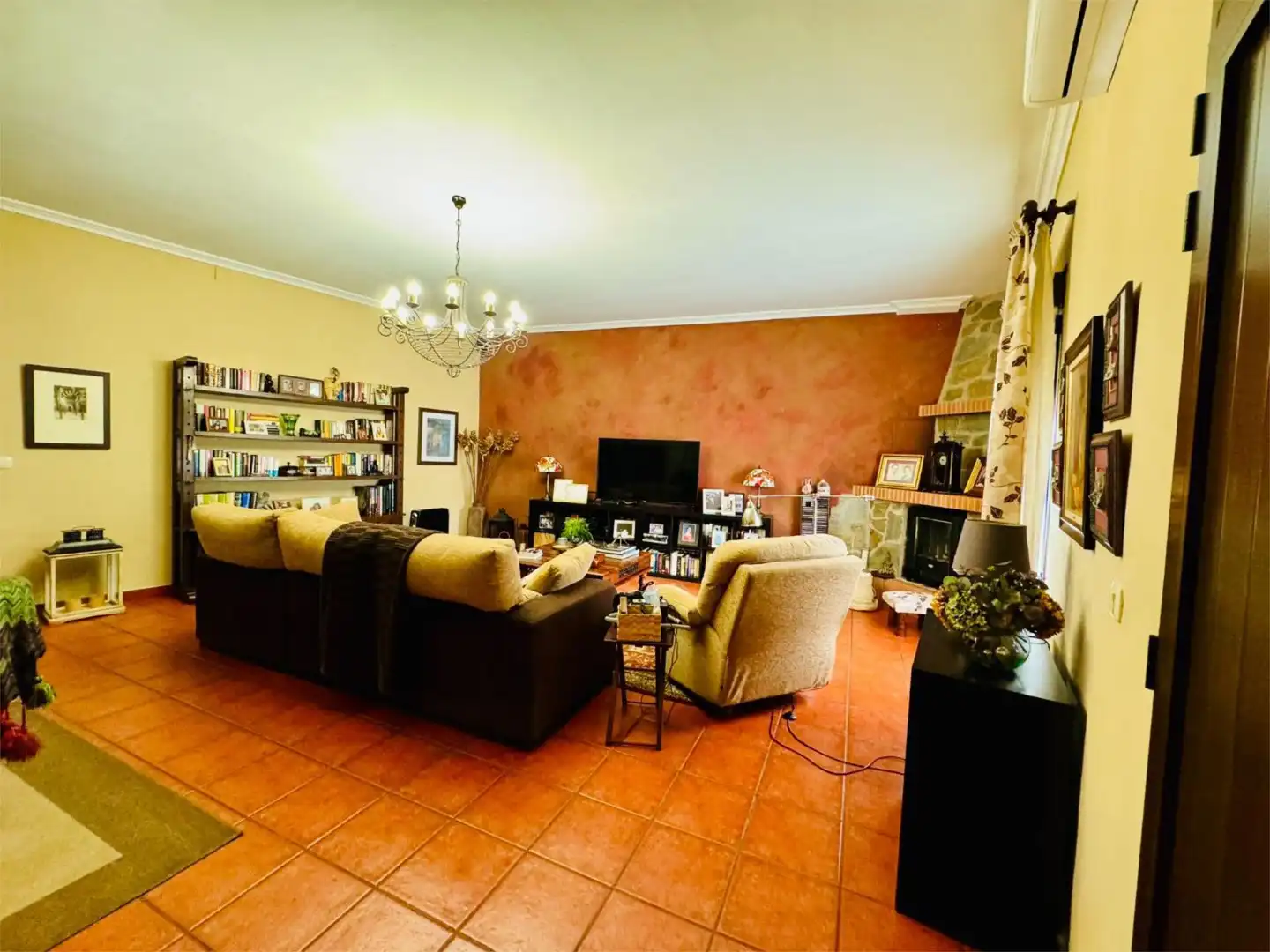 Piso en venta en Calle Egido Thovar, 6, Almendral Sala de estar de Piso en venta en Almendral con Aire acondicionado, Calefacción y Jardín privado