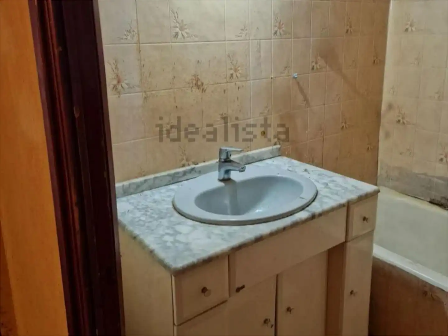 Bany de Pis en venda en Donostia - San Sebastián  amb Balcó