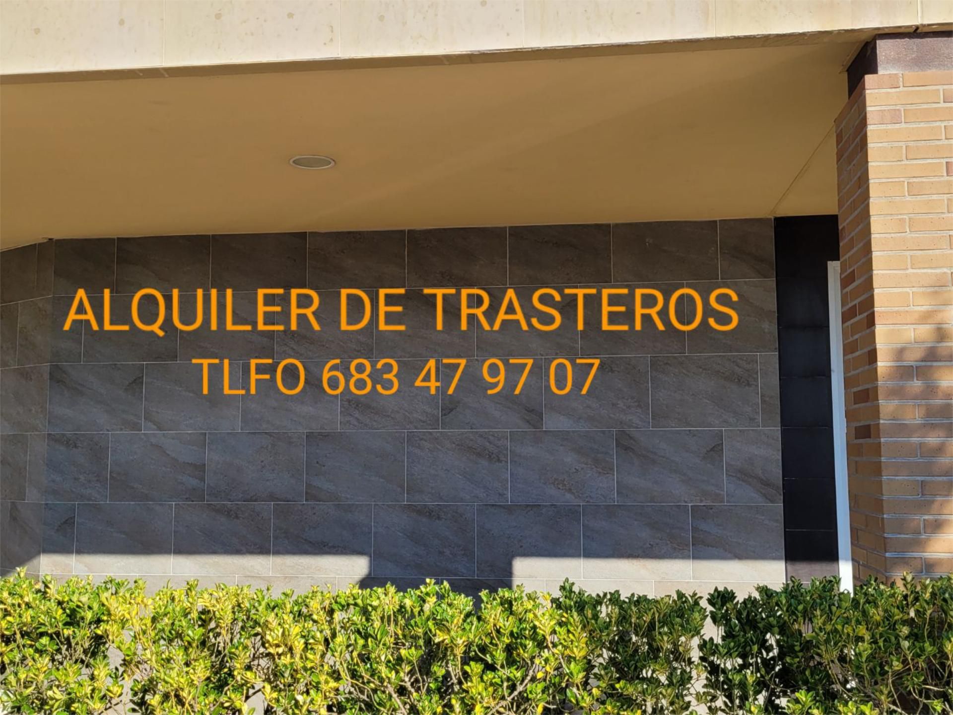 Vista exterior de Traster de lloguer en Oviedo 