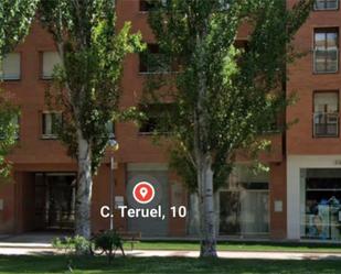 Exterior view of Flat for sale in  Huesca Capital  with Terrace, Swimming Pool and Balcony