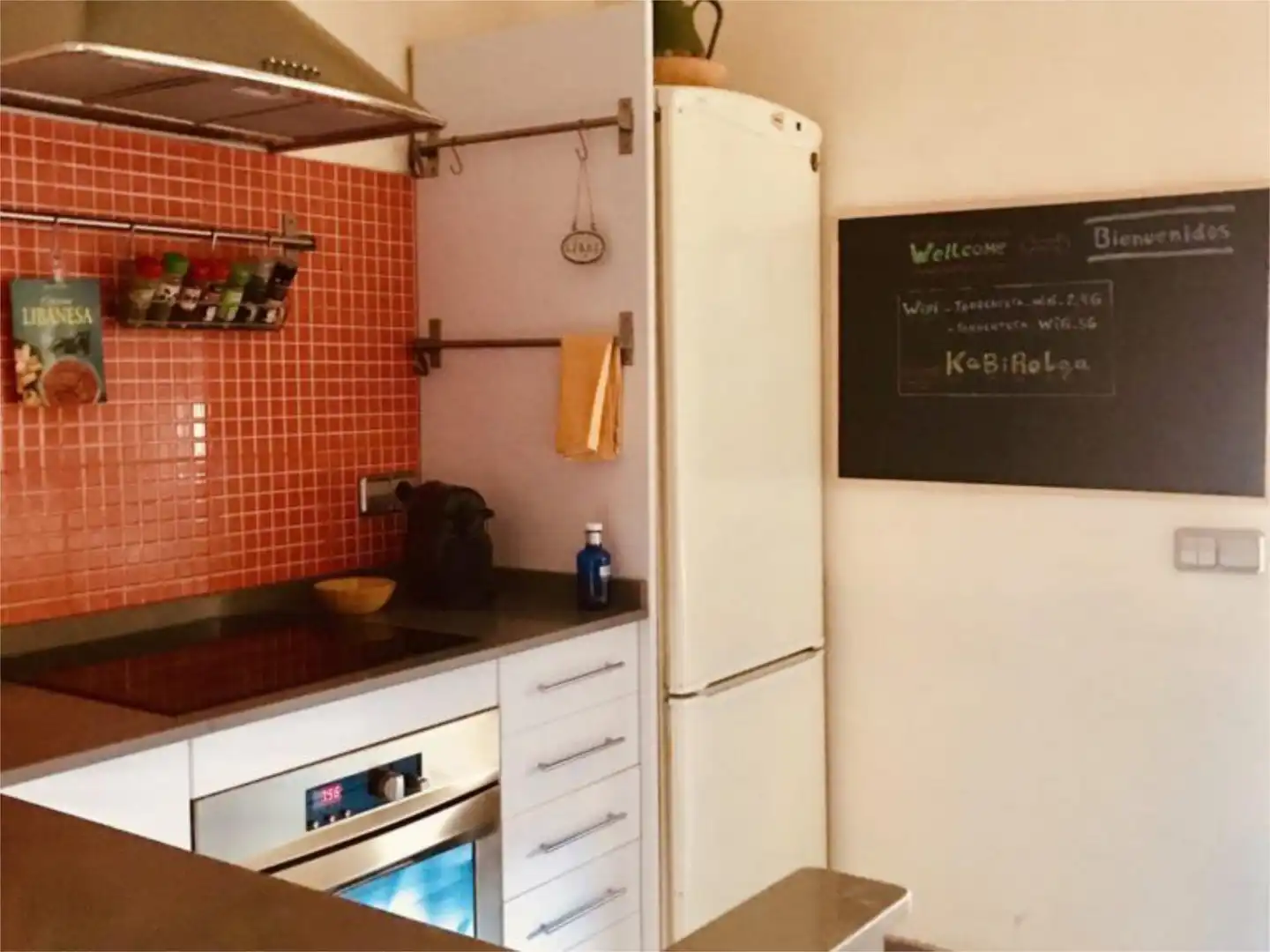 Wohnung zur Miete in Carrer del Torrent de L'olla, 93, Vila de Gràcia Küche von Wohnung zur Miete in Barcelona Capital mit Klimaanlage und Balkon