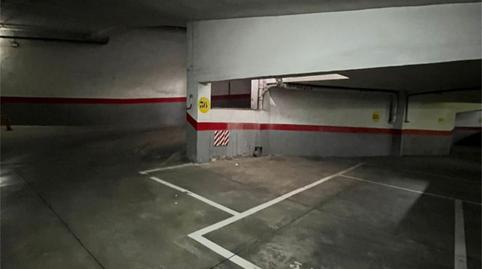 Foto 3 de Garaje de alquiler en Calle de la Infanta Mercedes, 96, Castillejos - Cuzco, Madrid
