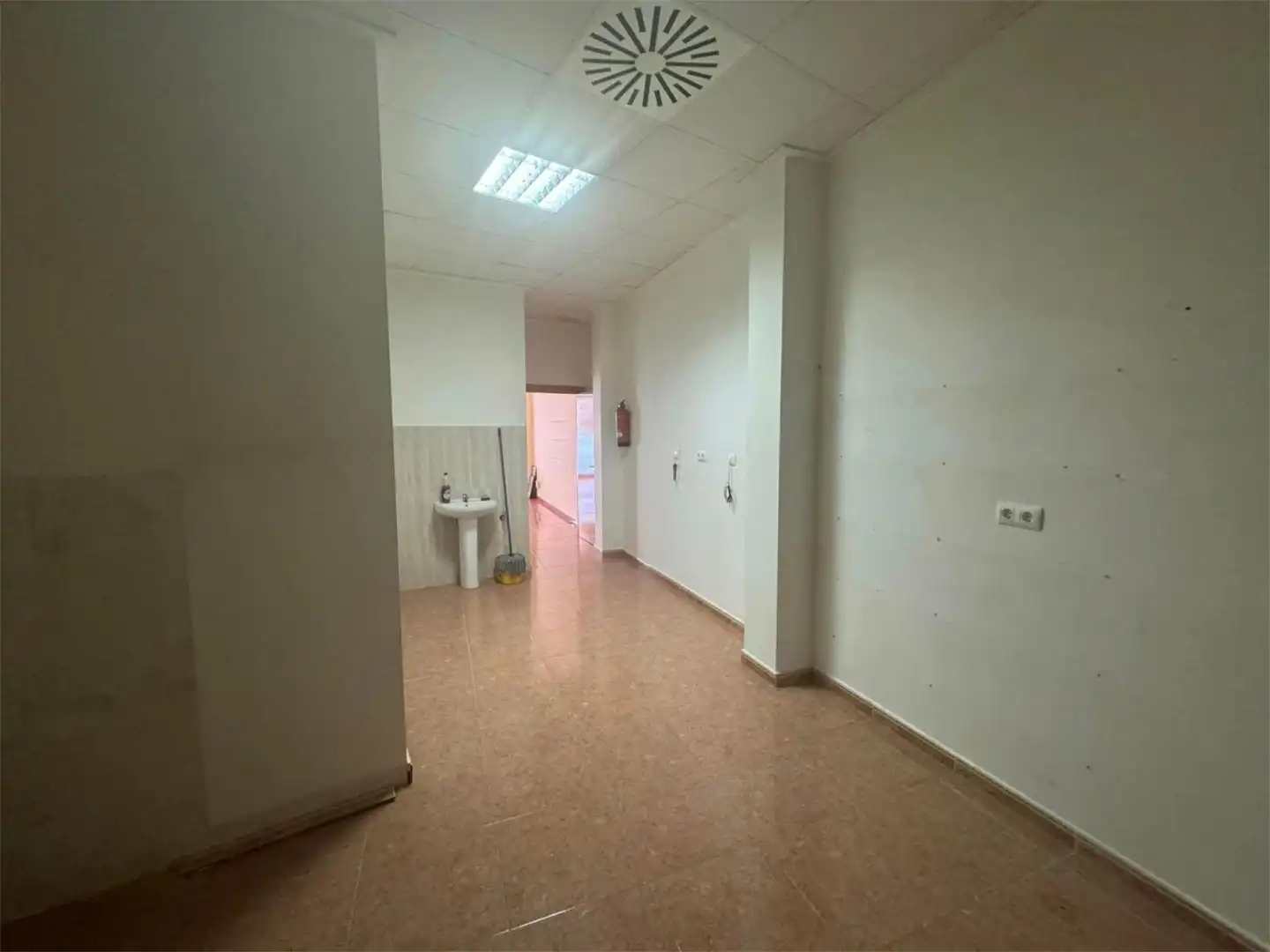 Commercial properties for sale in Plaza Belén, 5, Roldán Commercial properties for sale in Torre-Pacheco with Air Conditioner and Heating
