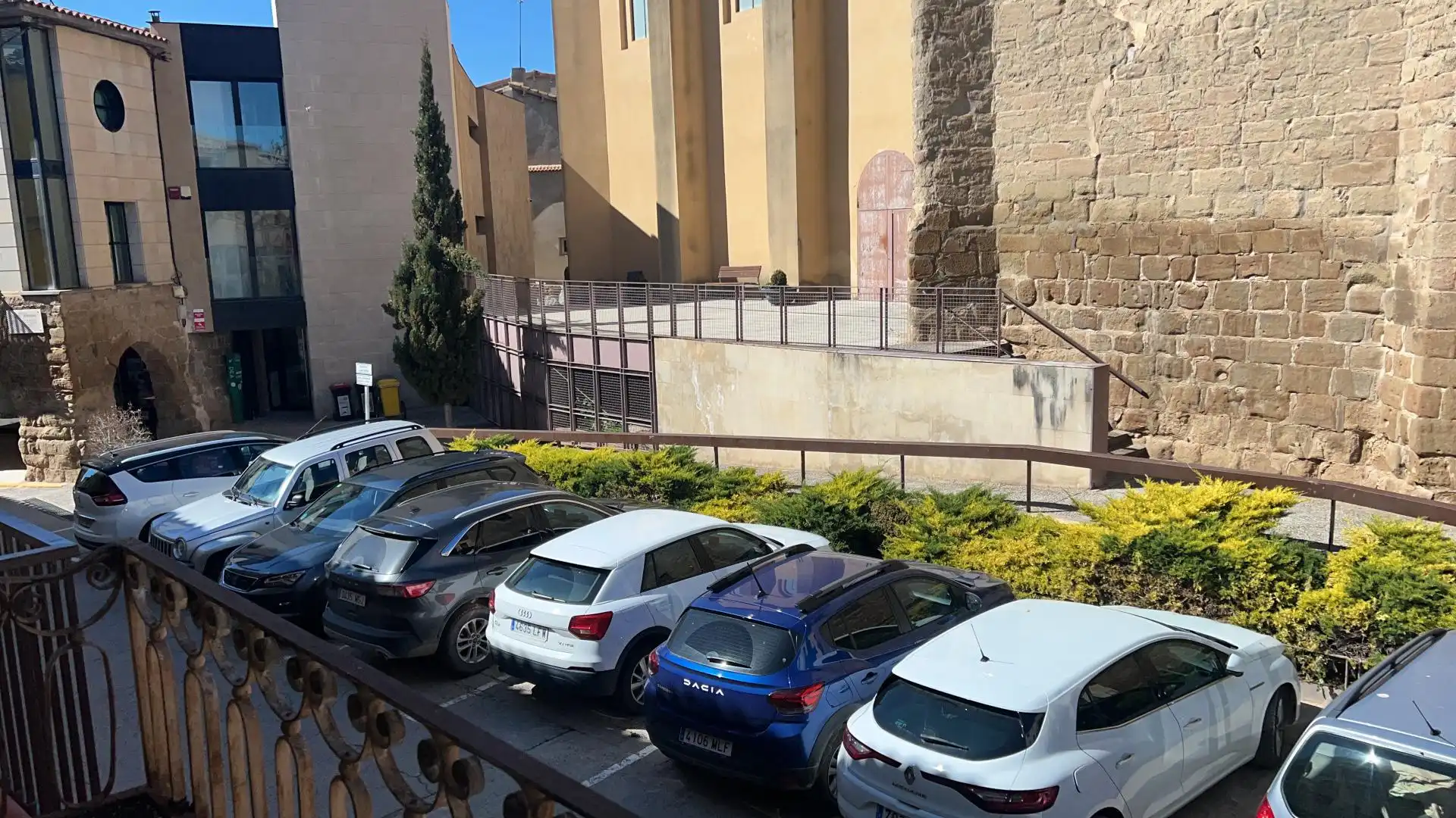 Parkplatz von Einfamilien-Reihenhaus zum Verkauf in Menàrguens
