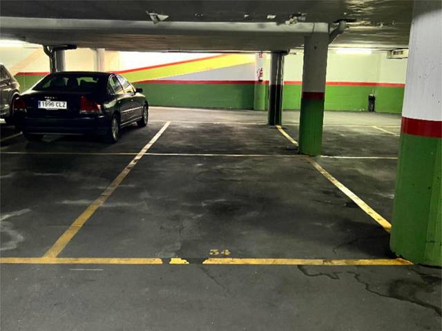 Garaje en Venta en Calle de Binéfar, 3 en Vista Alegre