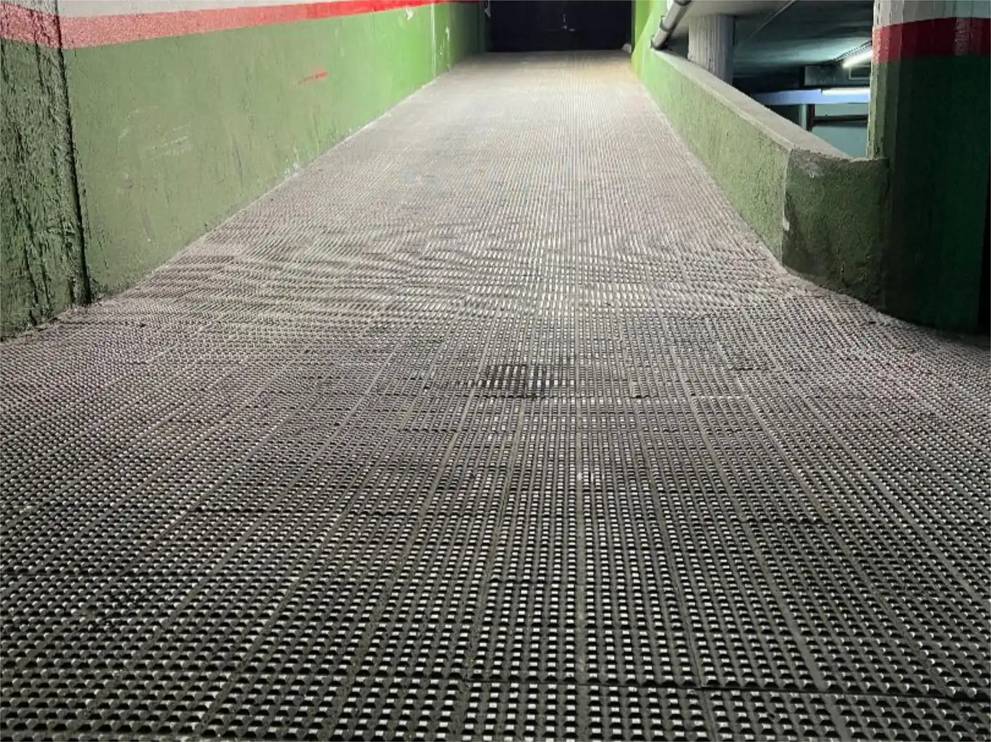 Garage for sale in Madrid