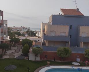 Außenansicht von Wohnungen miete in Roquetas de Mar mit Terrasse und Schwimmbad
