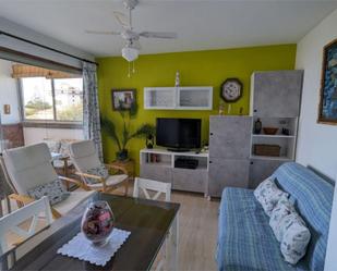 Sala d'estar de Apartament en venda en San Bartolomé de Tirajana amb Terrassa, Piscina i Balcó