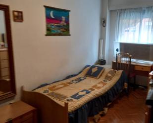 Flat to share in Calle de Emiliano Barral, 18,  Madrid Capital