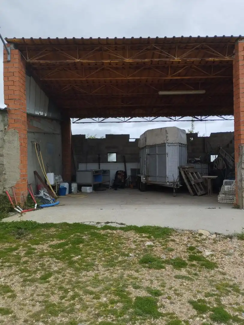 Vista exterior de Nau industrial en venda en Villar del Buey