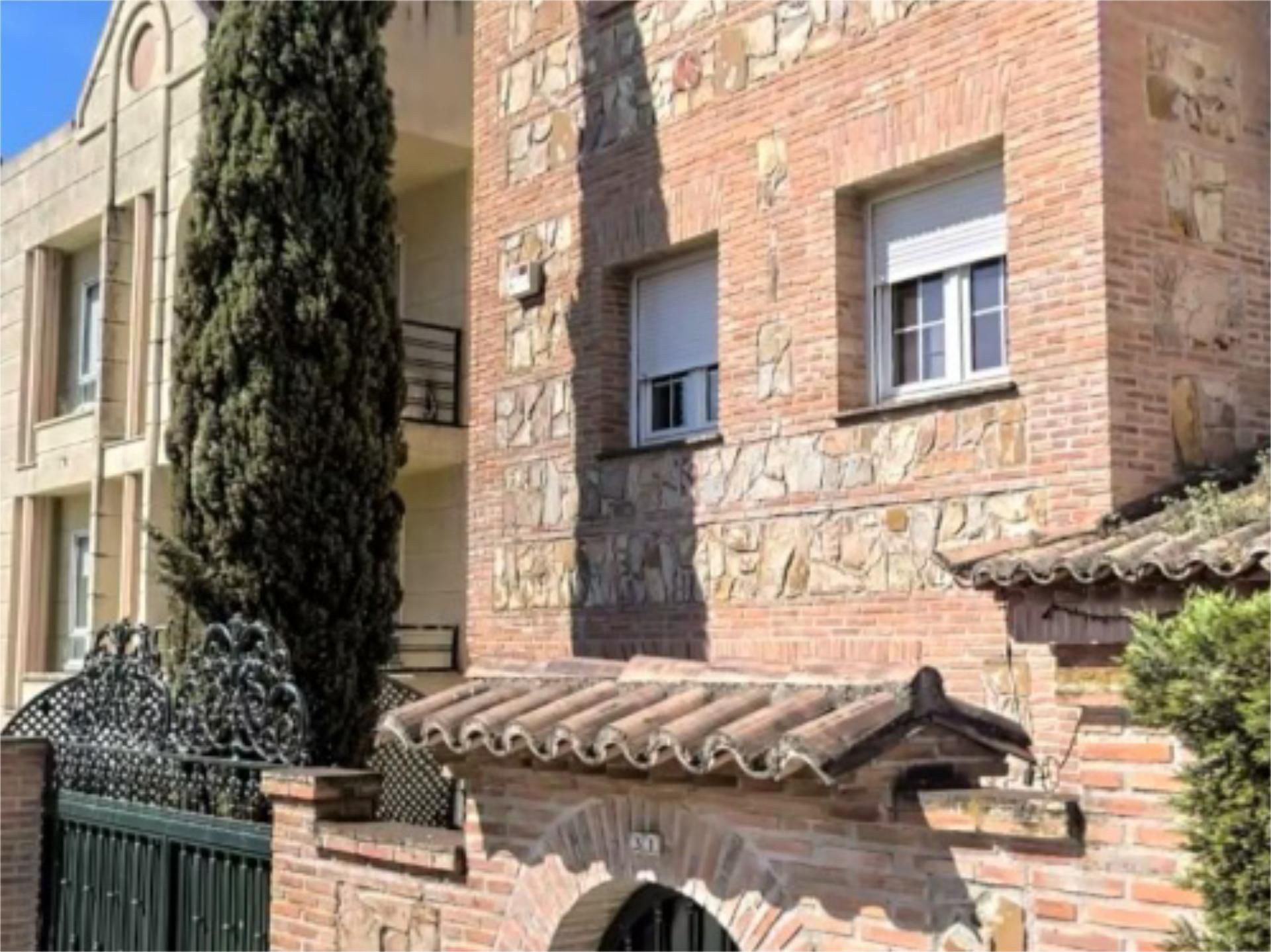 Exterior view of House or chalet for sale in Plasencia  with Air Conditioner, Terrace and Swimming Pool