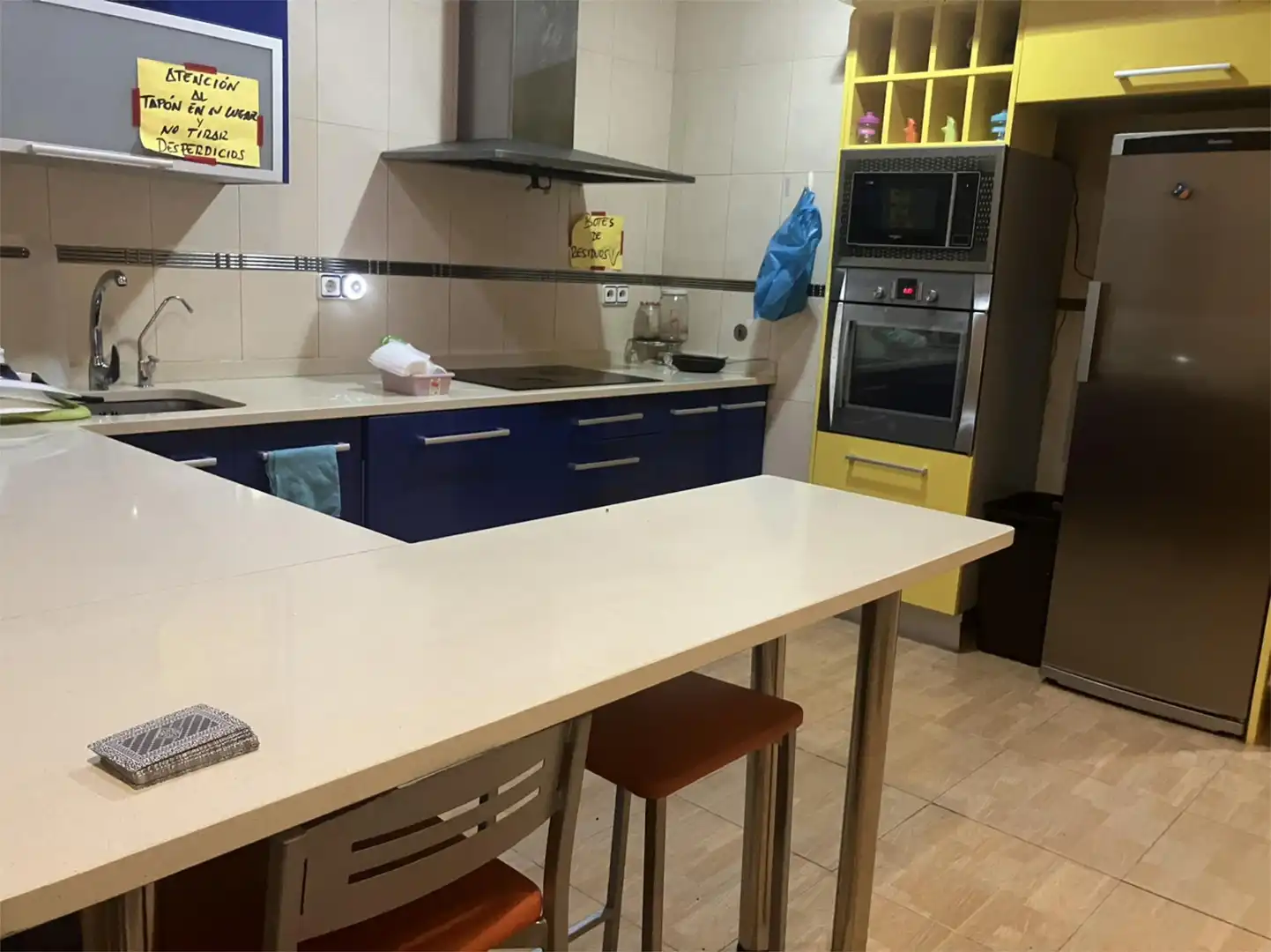 Cuina de Casa adosada per a compartir en Murcia amb Aire condicionat, Calefacció i Forn