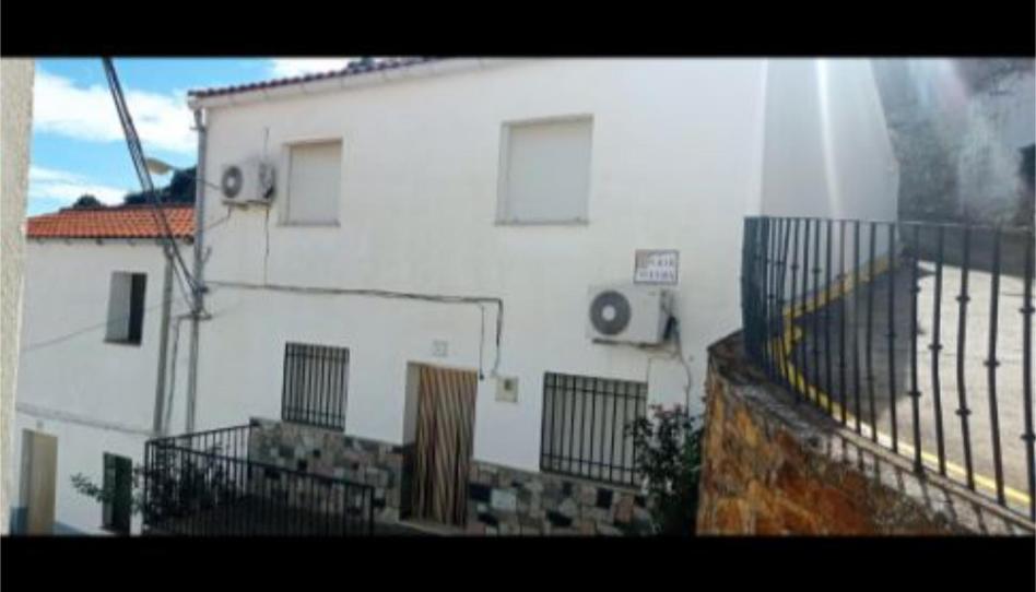 Piso en venta en Calle Pedriza, 21, Fuencaliente, Ciudad Real - imagen 1 Foto 1 de Piso en venta en Calle Pedriza, 21, Fuencaliente, Ciudad Real