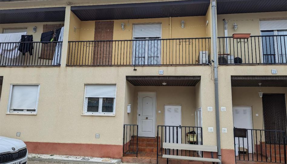 Casa adosada en venda a Calle la Estación, 19, Sádaba, Zaragoza - imatge 1 Foto 1 de Casa adosada en venda a Calle la Estación, 19, Sádaba, Zaragoza