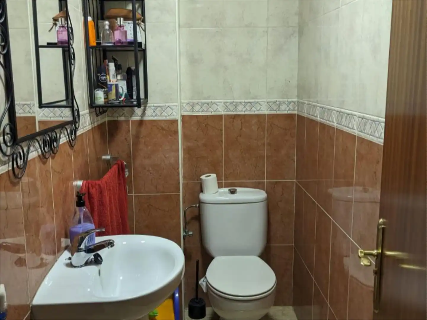 Baño de Casa adosada en venta en Sádaba con Aire acondicionado, Calefacción y Trastero
