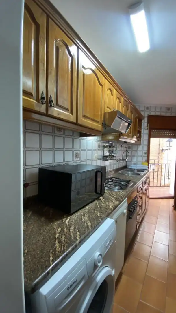 Küche von Wohnung zur untervermieten in Alcañiz mit Heizung, Möbliert und Ofen