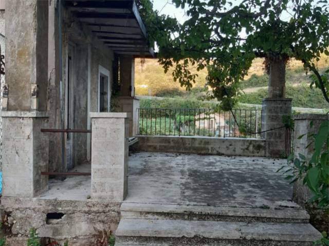 Casa adosada en venta en  de valle de yerri / deie
