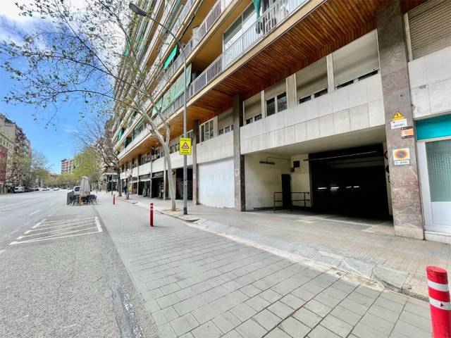 Garaje en Venta en Avinguda de Madrid, 171 en Barri de les Corts