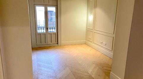 Photo 3 of Flat for sale in Calle de la Aduana, 17, Sol, Madrid