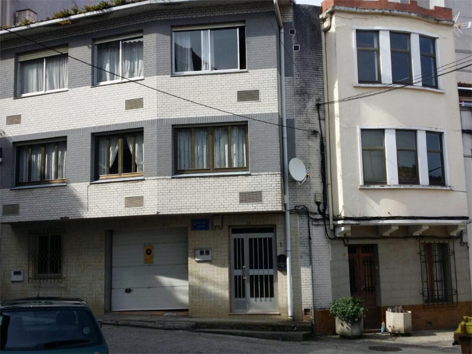 Vista exterior de Casa adosada en venda en Sada (A Coruña) amb Calefacció, Jardí privat i Parquet