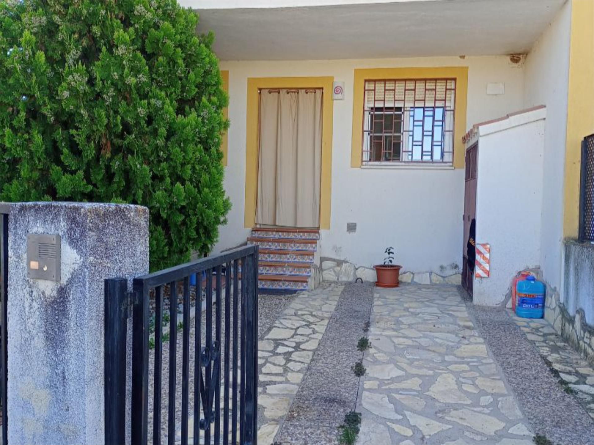 Vista exterior de Casa o xalet en venda en Alcañizo amb Aire condicionat