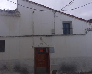 Vista exterior de Casa adosada en venda en El Frasno amb Terrassa i Balcó