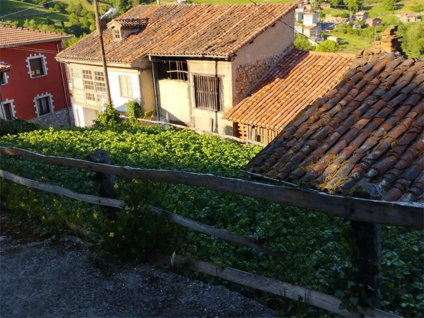Vista exterior de Casa adosada en venta en Laviana