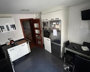 Kitchen of Flat for sale in Ourense Capital   with Air Conditioner, Terrace and Balcony