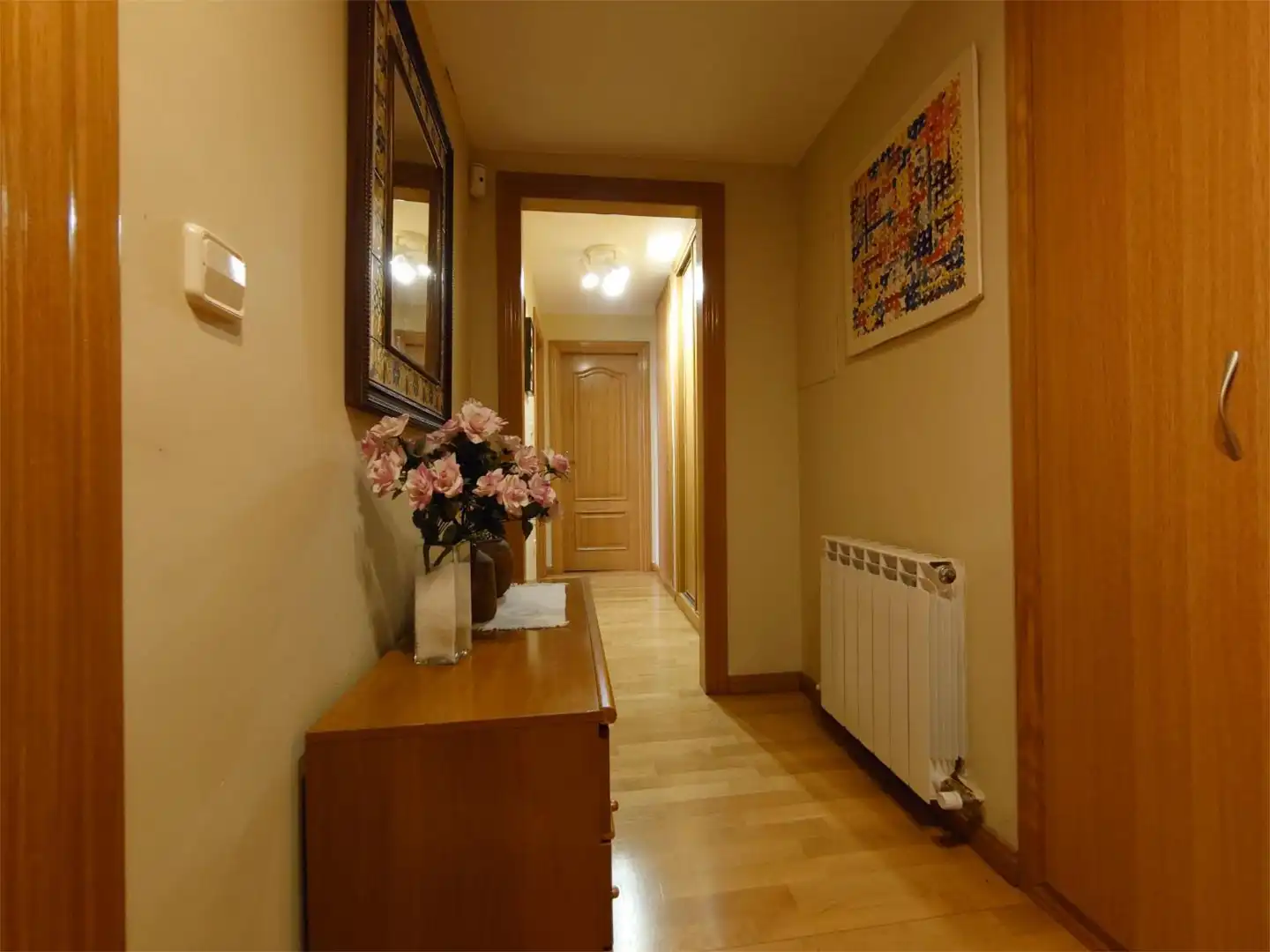 Wohnung zur Miete in Calle Mayor, Jaca Wohnung zur Miete in Jaca mit Balkon