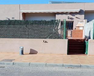 Exterior view of Single-family semi-detached for sale in  Almería Capital  with Air Conditioner, Terrace and Swimming Pool