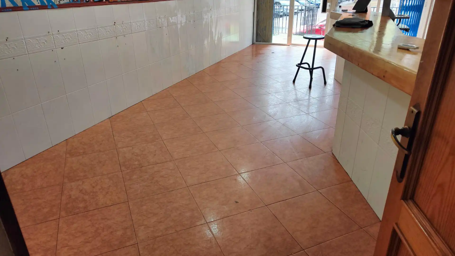 Commercial properties for sale in Avinguda de la Costa Blanca, 137, Playa de San Juan Commercial properties for sale in Alicante / Alacant with Air Conditioner and Heating