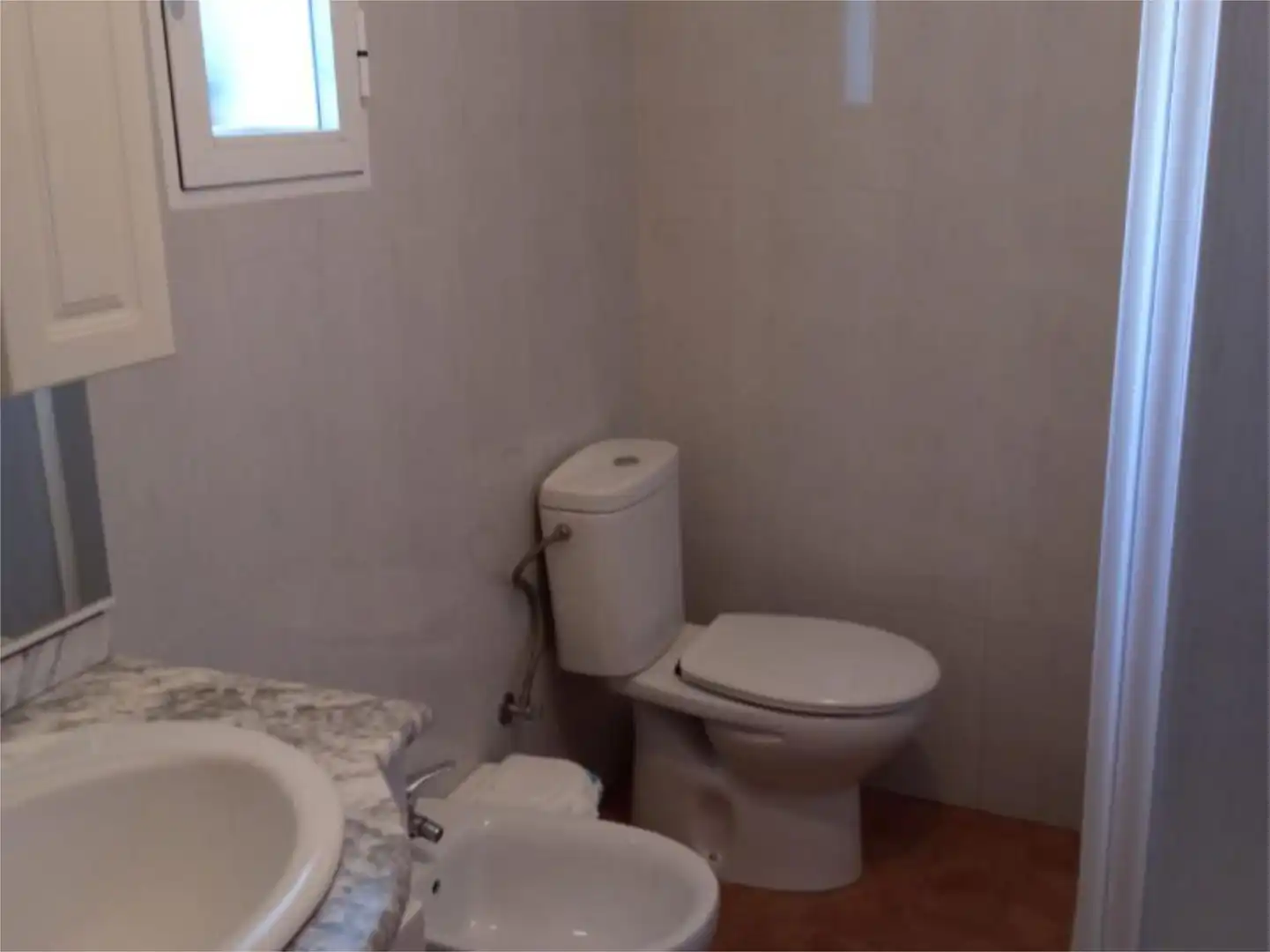 Houses for sale in Calle 28 de Febrero, 6, Cardeña Bathroom of Houses for sale in Cardeña with Private garden, Terrace and Storage room