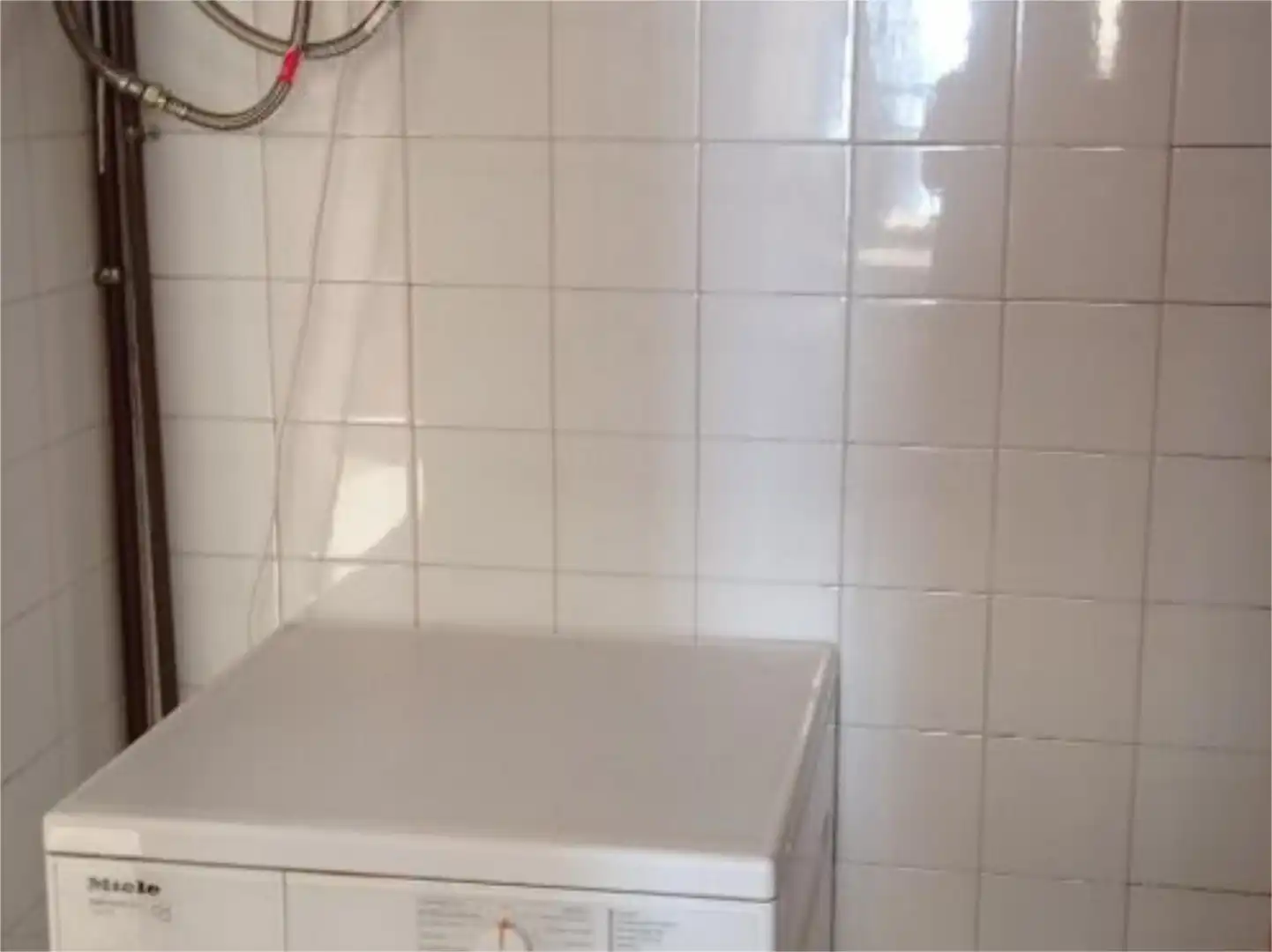 Baño de Casa adosada en venta en Carmona con Terraza, Trastero y Amueblado