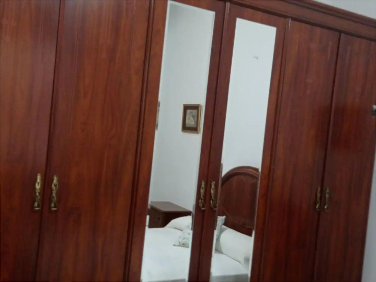 Habitación de Casa adosada en venta en Carmona con Terraza, Trastero y Amueblado