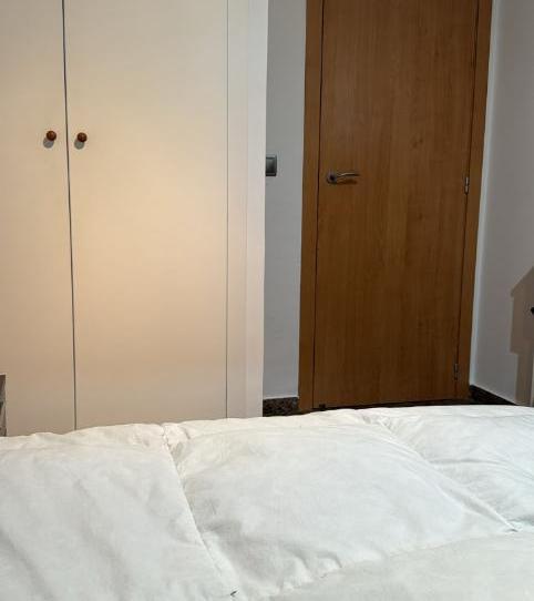 Flat to share in Carrer D'alessandro Volta, 6, La Llum, Valencia Capital - image 1 Photo 1 of Flat to share in Carrer D'alessandro Volta, 6, La Llum, Valencia Capital