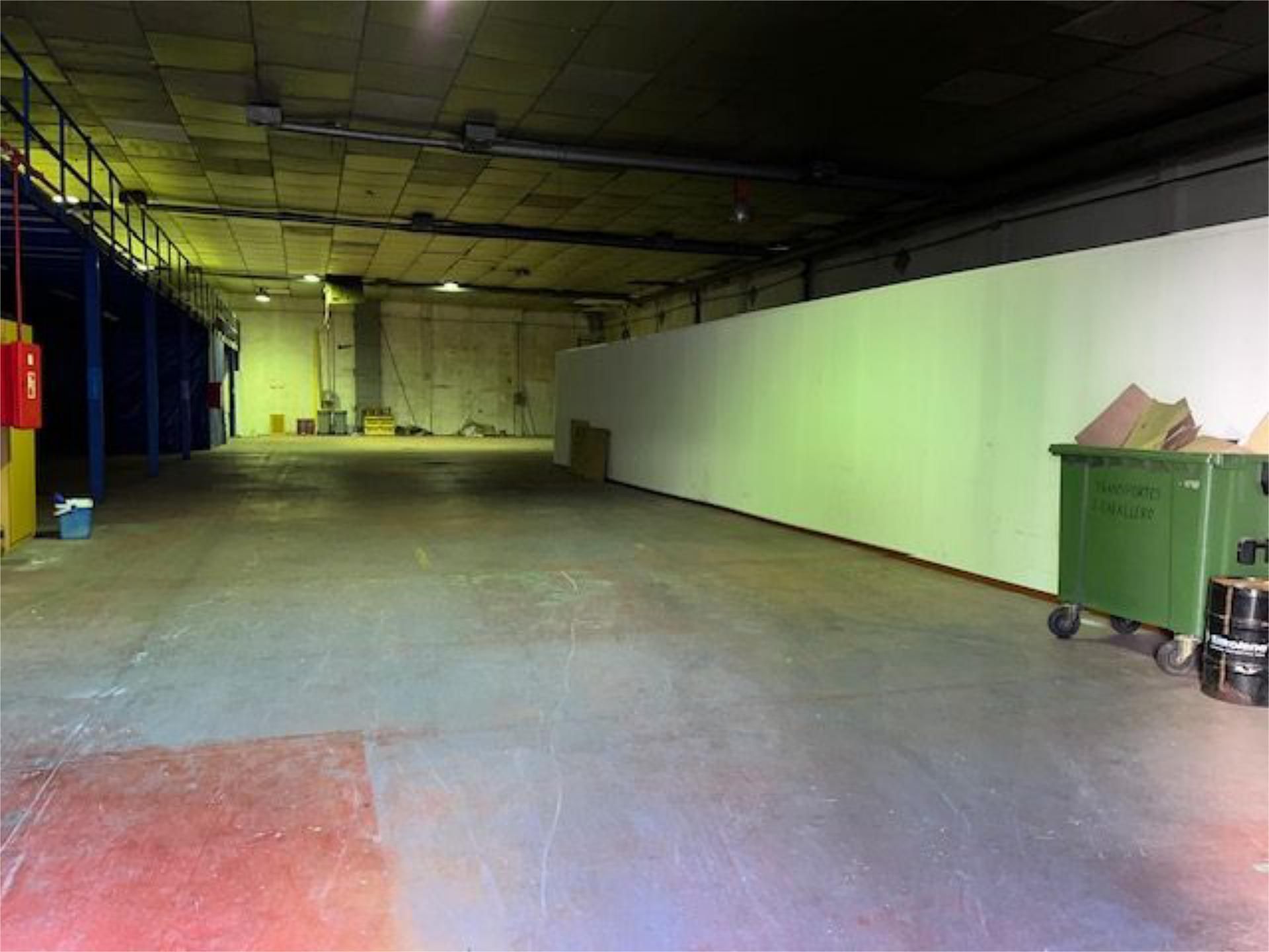 Industrial buildings to rent in  Cádiz Capital